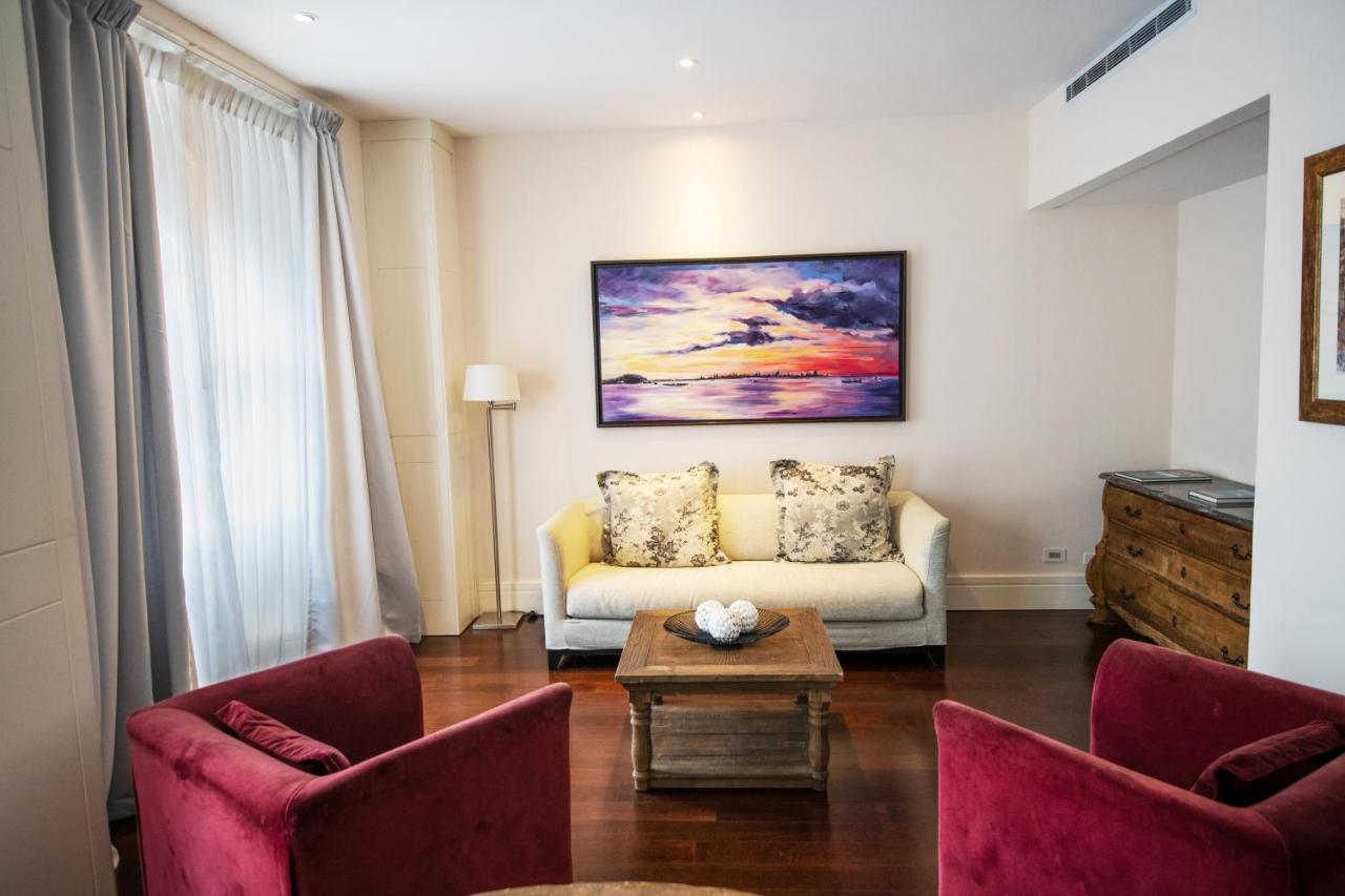 센트럴 호텔 파나마 파나마시티 외부 사진 A living room in a serviced apartment in Paris